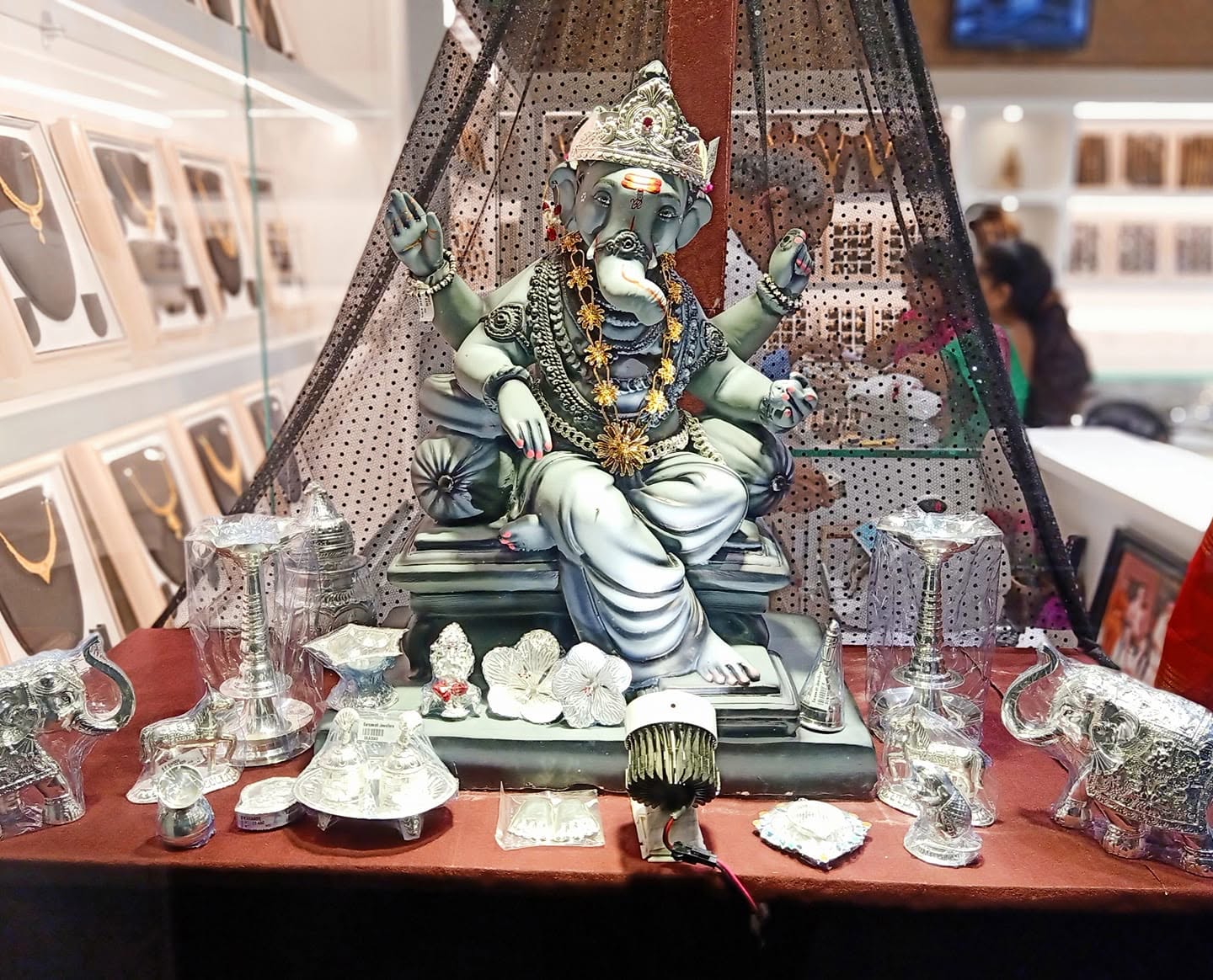 Shree Saraswati Jewellers Showroom